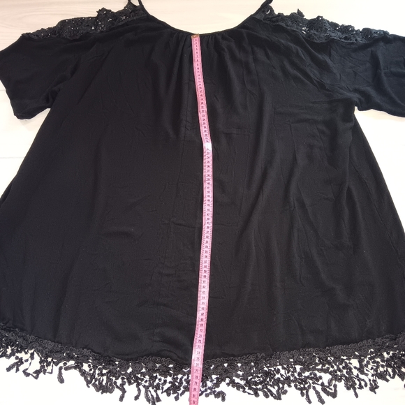 Cold Shoulder Guipure Lace Insert Dress - Picture 10 of 14